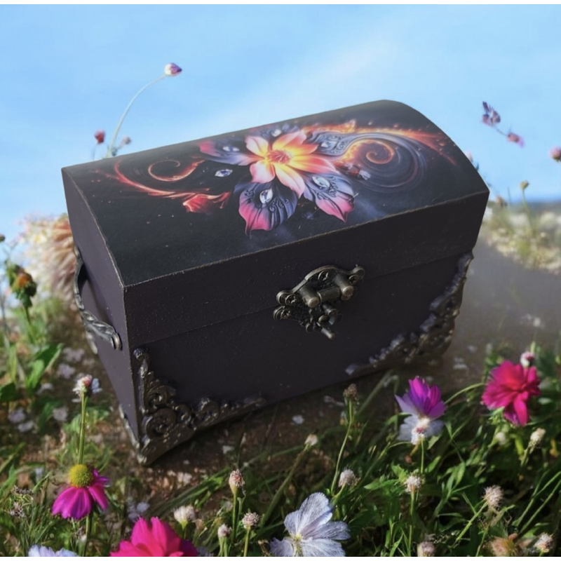 Шкатулка 8*6*7,5 Скринька ручна робота для прикрас, шкатулка дерев“яна, стане вишуканим подарунком для будь яких свят