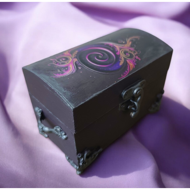 Шкатулка 8*6*7,5 Скринька ручна робота для прикрас, шкатулка дерев“яна, стане вишуканим подарунком для будь яких свят